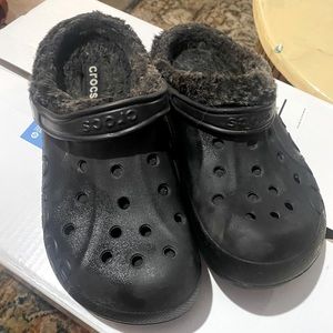 Black fuzzy crocs